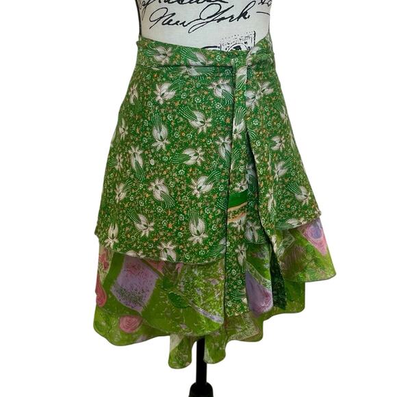 EARTHBOUND TRADING Co. WRAP SKIRT GREEN FLORAL SILK ONE SIZE FIT MOST FLOWY - Picture 1 of 16